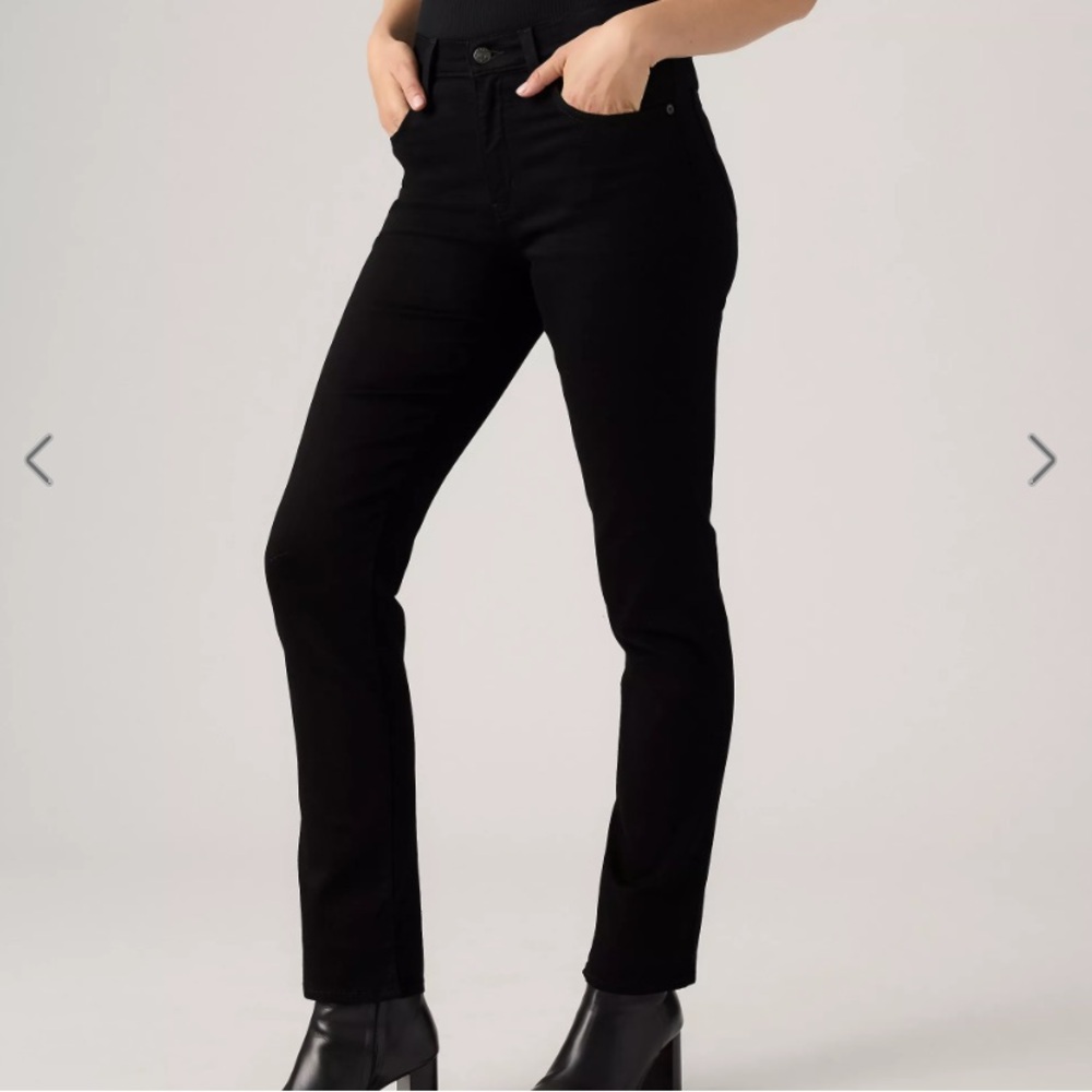 Levi’s 724 High Rise Straight Jeans Black